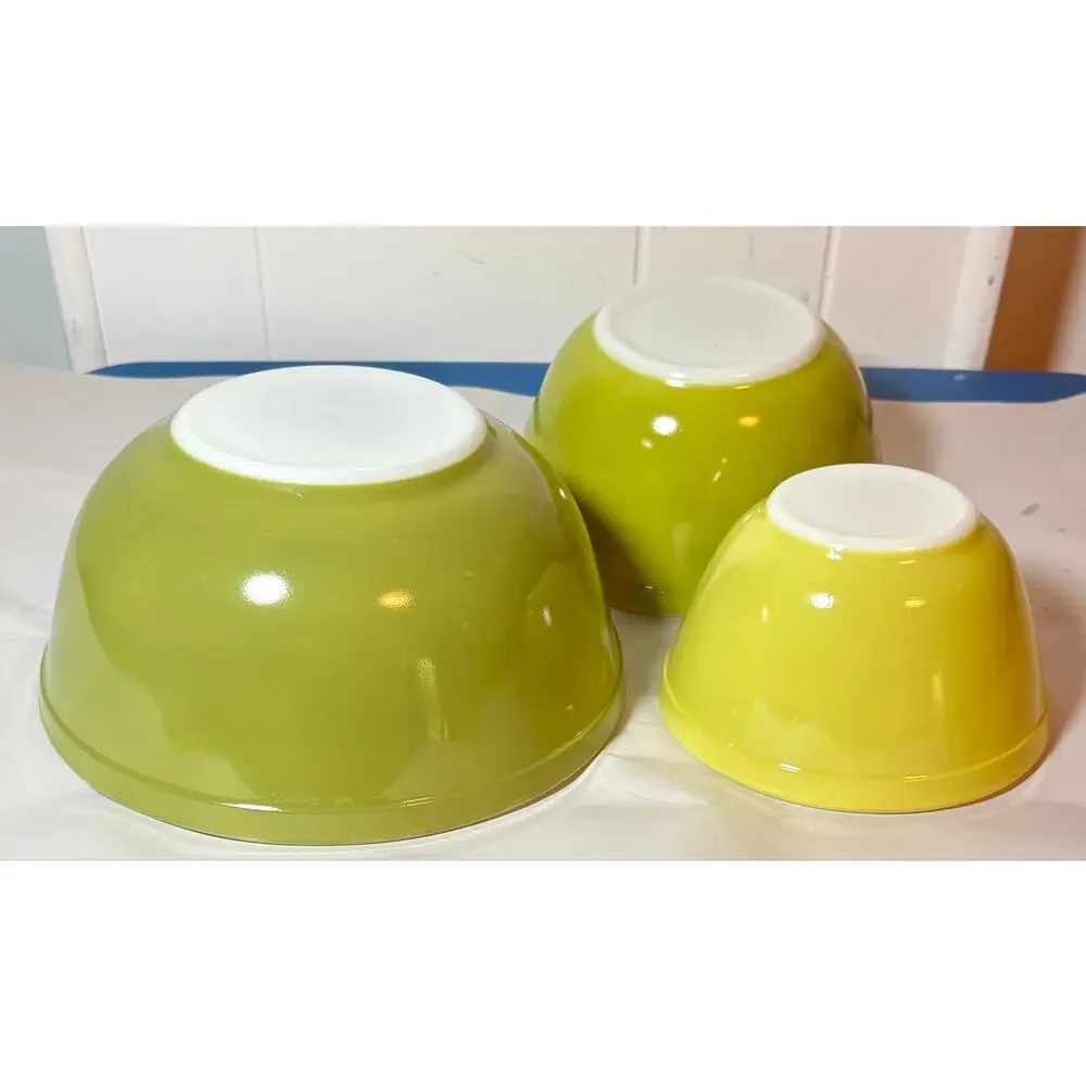 Vintage Pyrex Verde Nesting Mixing Bowls Set 3pc 401 402 403 Avocado Green MCM